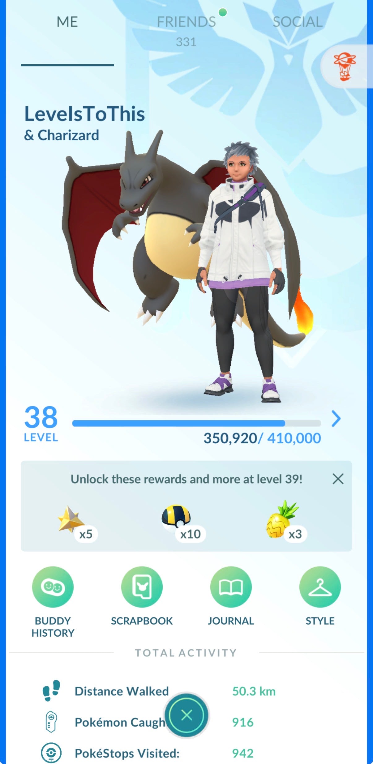 LevelsToThis account (31 Shiny/Legendary)