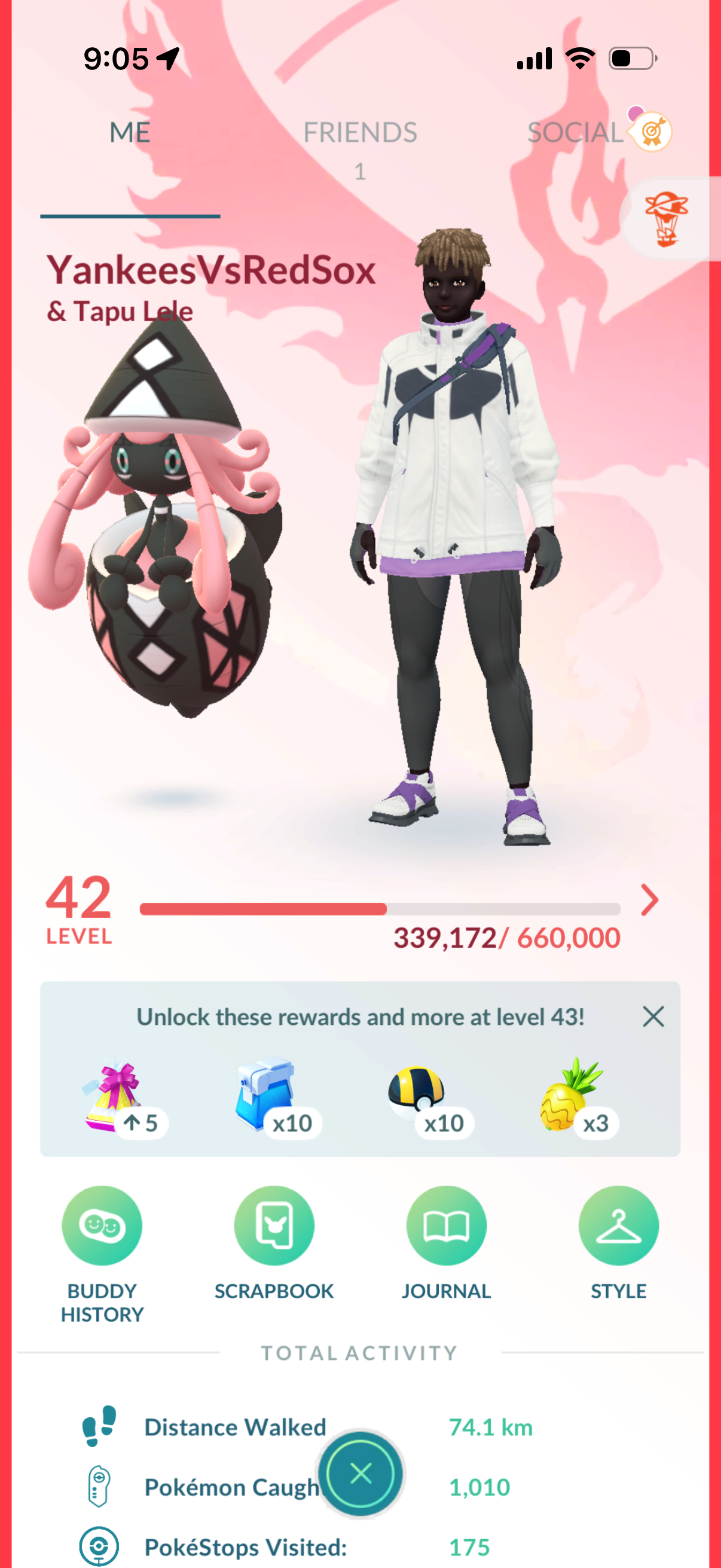 2 accounts bundle see photos (104 Shiny/Legendary)